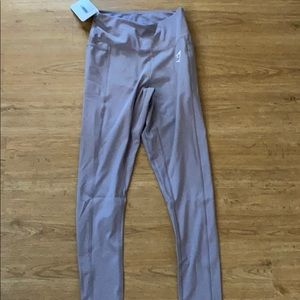 Gymshark Dream Leggings - Small (new, never worn)